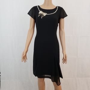 NWOT| ROBBIE BEE | Beaded Bow Detail Sheath Dress